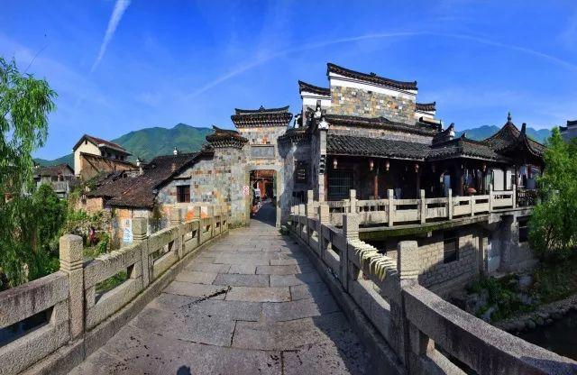 重庆已建成老年食堂等助餐服务设施1255个